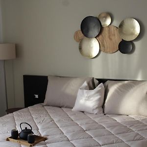 Camera grande con letto king size